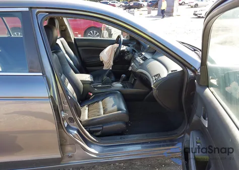 2011 Honda Accord 2.4 Se из США, поврежденный, VIN 1HGCP2F67BA077530